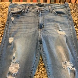 Flying Monkey Size 32 Skinny jeans with distress